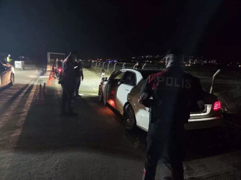 adiyamanda-konteyner-kentlerde-asayis-uygulamasi-Acl5aRl5.jpg