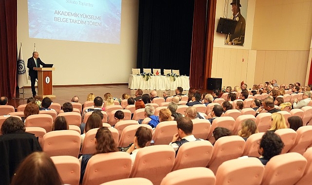 ege universitesinde basari ve gurur gunu 3SfJAfmU.jpg