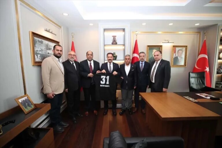 vali masatli hatayspor baskani cakiri agirladi QcsufleY.jpg